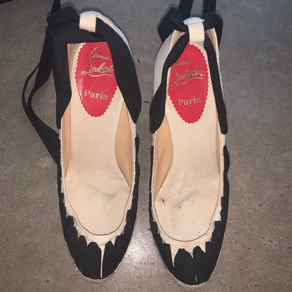 AUTHENTIC Christian Louboutin size 39 wedge